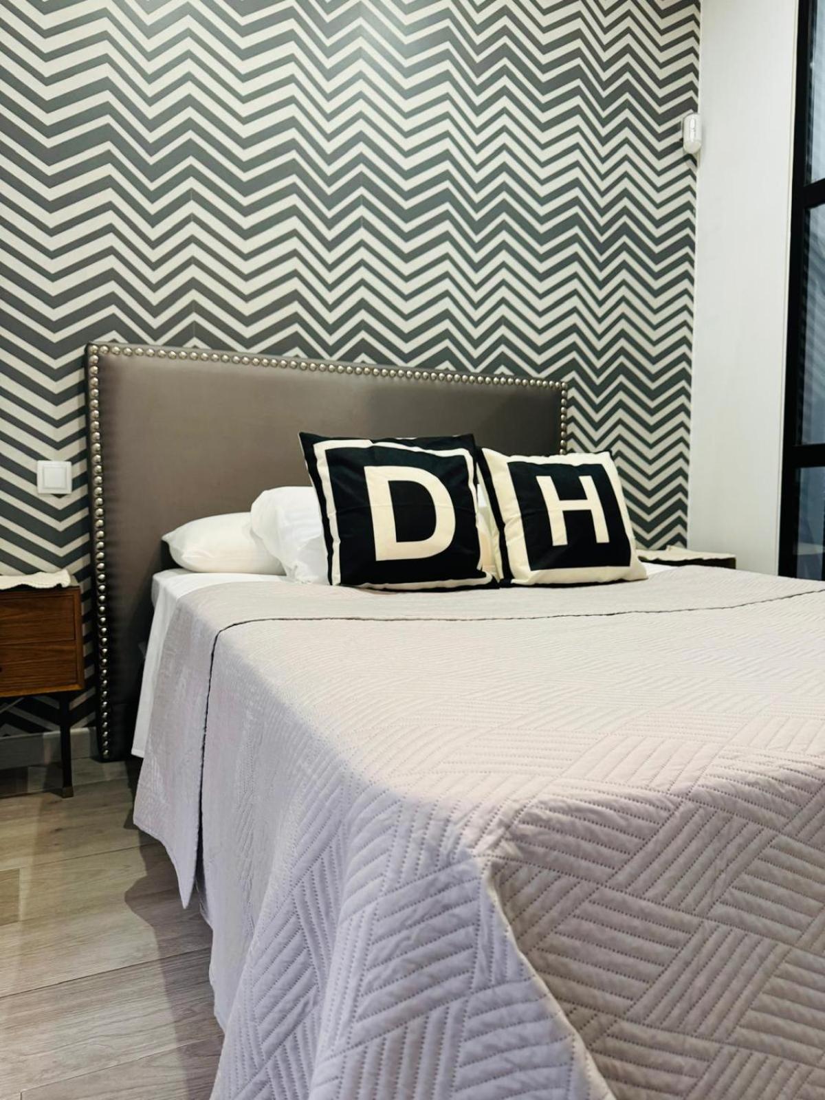 Dianthus House Apartment มาดริด ภายนอก รูปภาพ